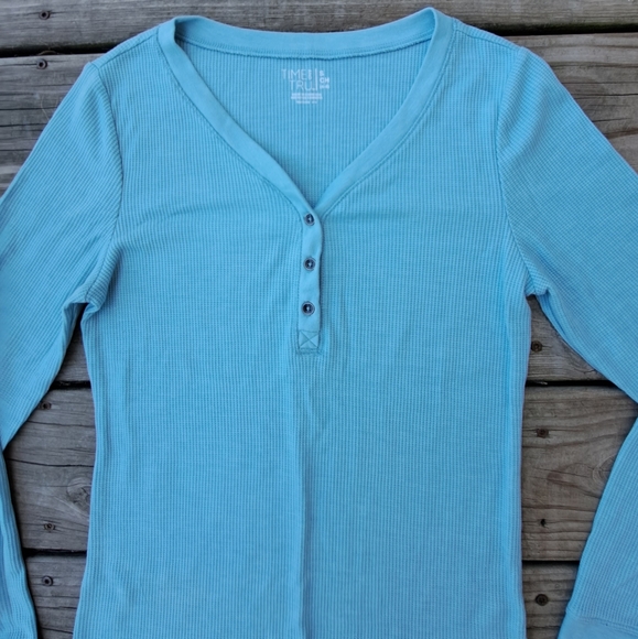 Time And Tru Light Blue Waffle Knit Henley Long Sleeve Tee Host Pick - Picture 3 of 13
